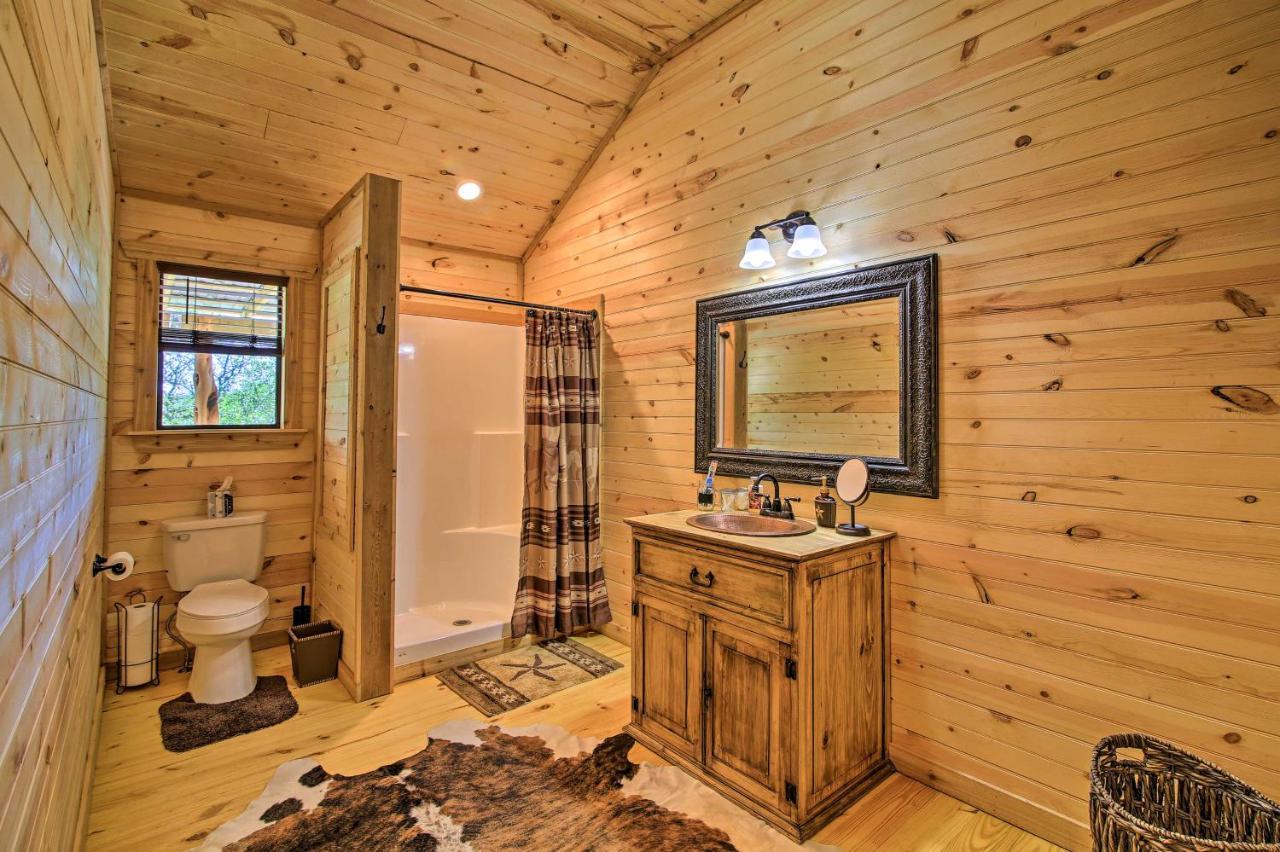 Rustic-Chic Country Cabin - 10 Mi To Main Street! Fredericksburg Extérieur photo