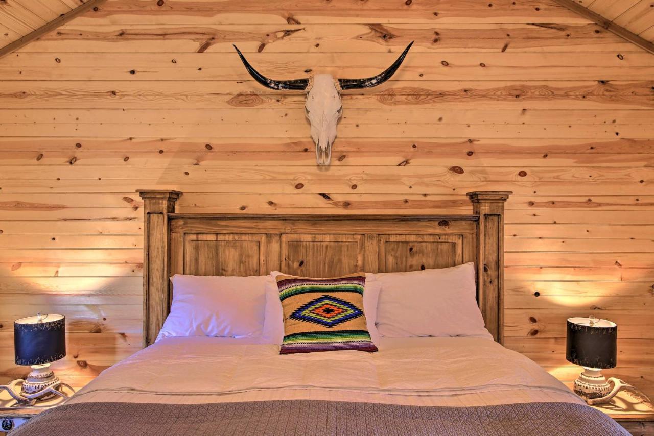 Rustic-Chic Country Cabin - 10 Mi To Main Street! Fredericksburg Extérieur photo