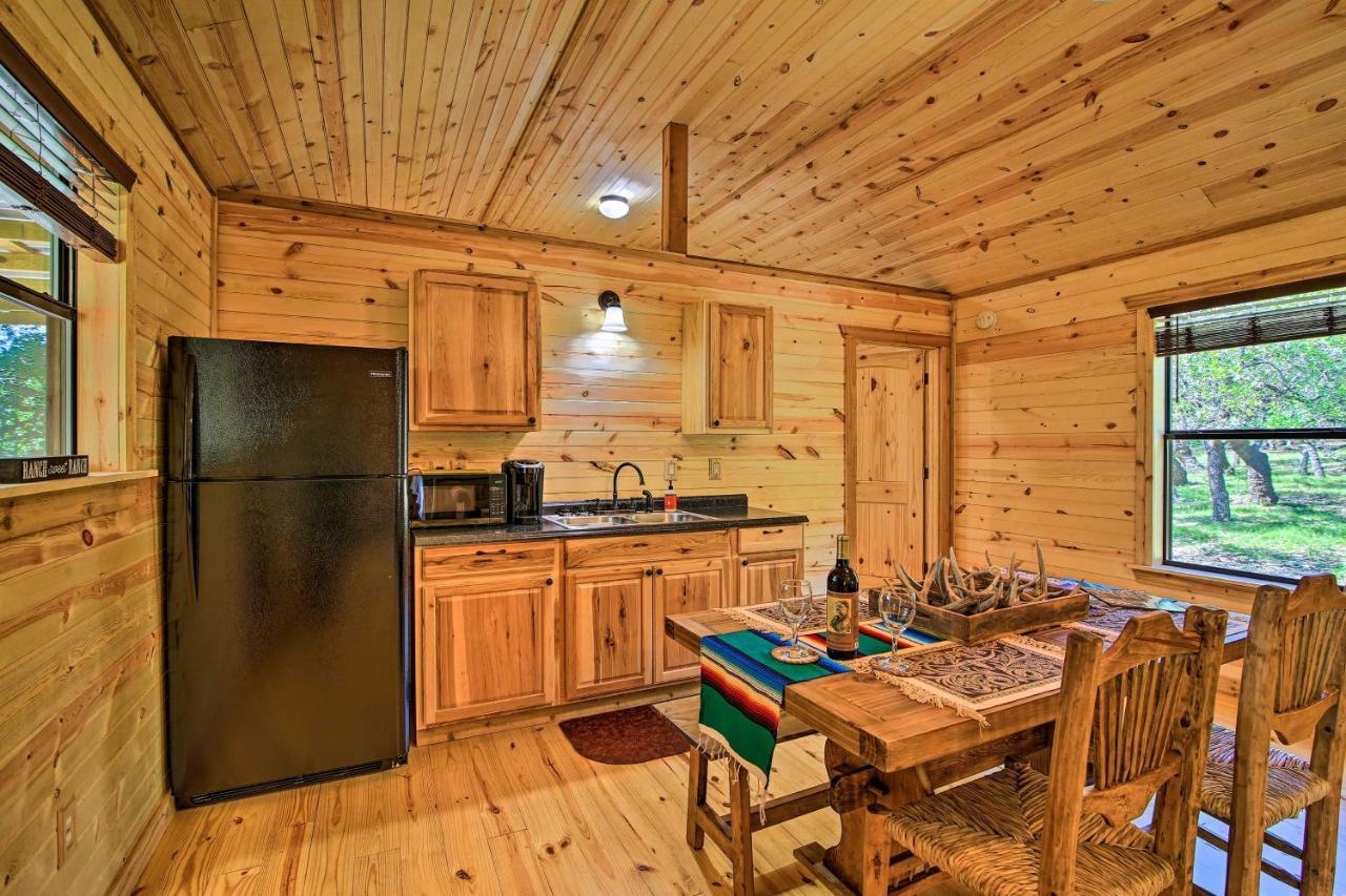 Rustic-Chic Country Cabin - 10 Mi To Main Street! Fredericksburg Extérieur photo
