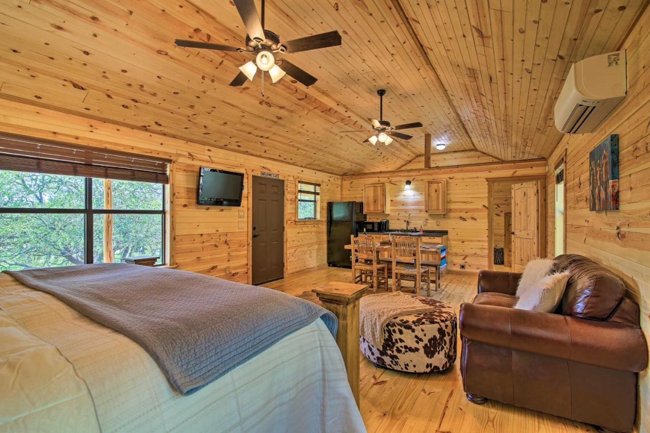 Rustic-Chic Country Cabin - 10 Mi To Main Street! Fredericksburg Extérieur photo